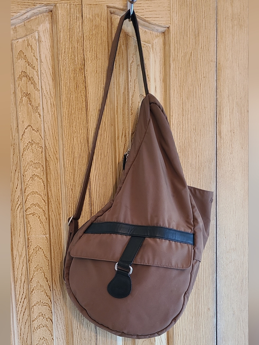 Healthy Back Bag Ameribag Brown/tan Sling Crossbody with Black Leather Trim